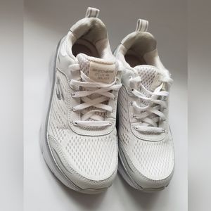 SKECHERS D'LUX WALKER White/Sivler Lace-Up Sneakers Size 6.5